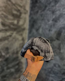 BONÉ GRIFE PREMIUM LV